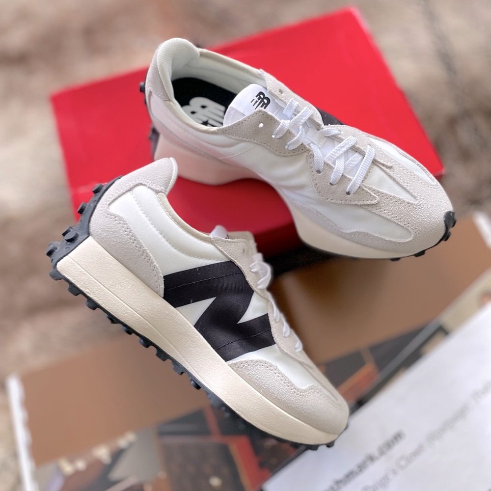 New Balance 327 Sneakers - Picture 8 of 14